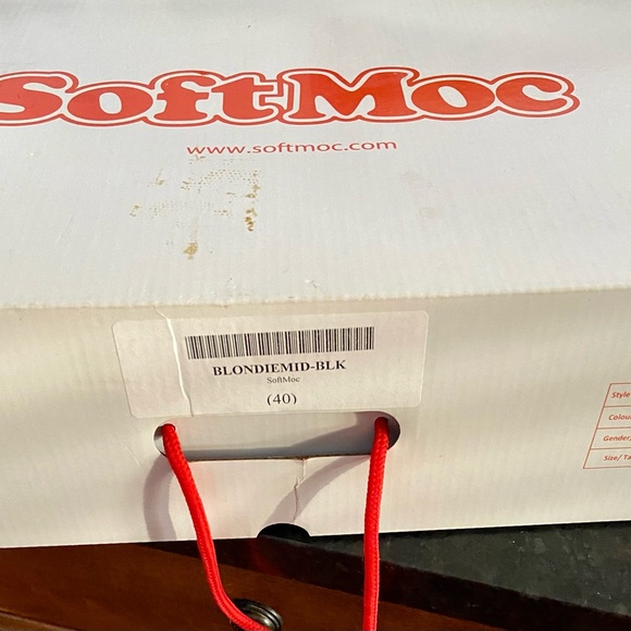 Tall black wedge heel boot by Softmoc - Size 40 (8.5-9) - Picture 13 of 13